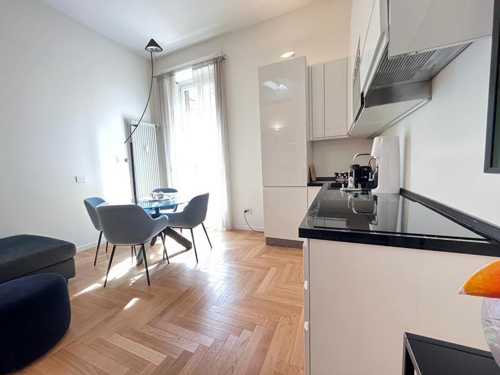 Kibilu - Corso Ventidue Marzo - Centro Citta Apartment Milan Luaran gambar