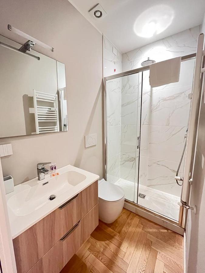 Kibilu - Corso Ventidue Marzo - Centro Citta Apartment Milan Luaran gambar